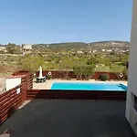 Sea Caves Apartament Peyia