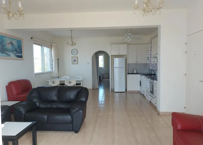 Apartamento Sea Caves Peyia